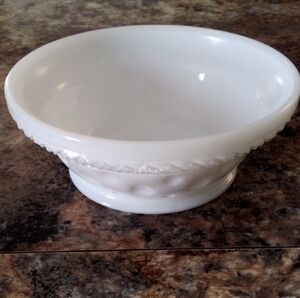 McKee Milkglass Bowl - Vintage